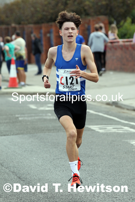 Mens under-17s 2021 Northern 6 and 4 Stage and Young Athletes Road Relays, Redcar. Photo: David T. Hewitson/Sports for All Pics